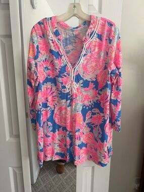 Lilly Pulitzer Pink & Blue Floral V-Neck Tunic